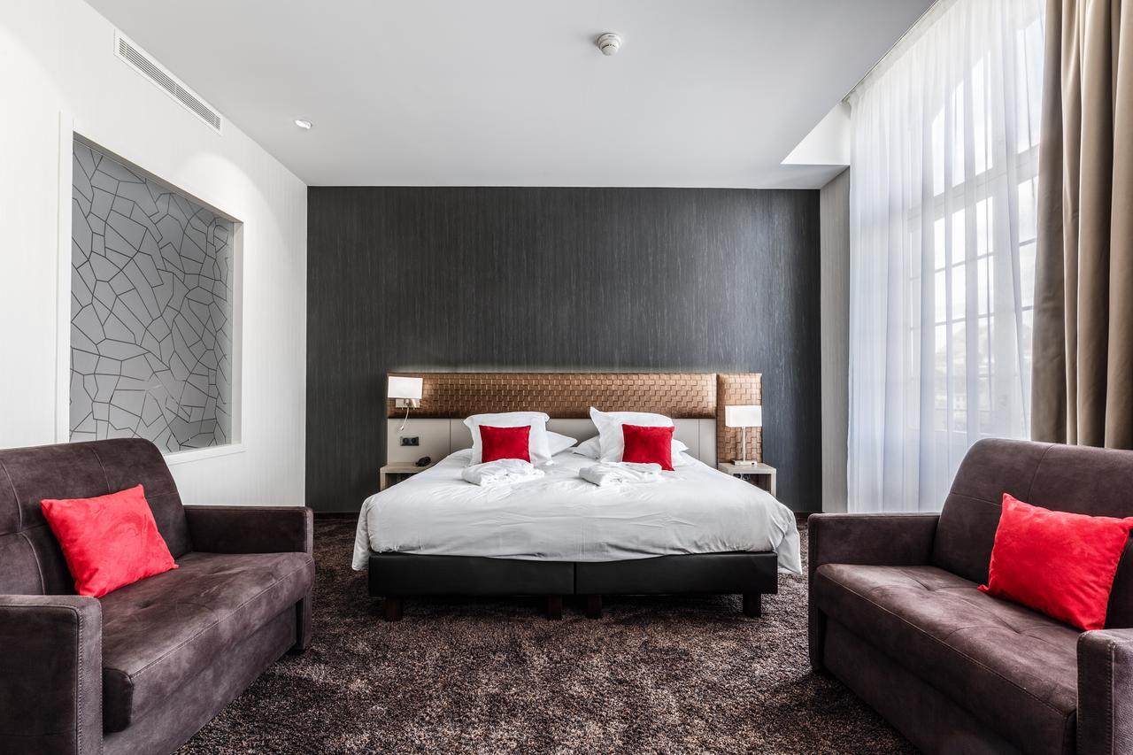 Les Jardins Du Mess Hotel Verdun-sur-Meuse Ngoại thất bức ảnh
